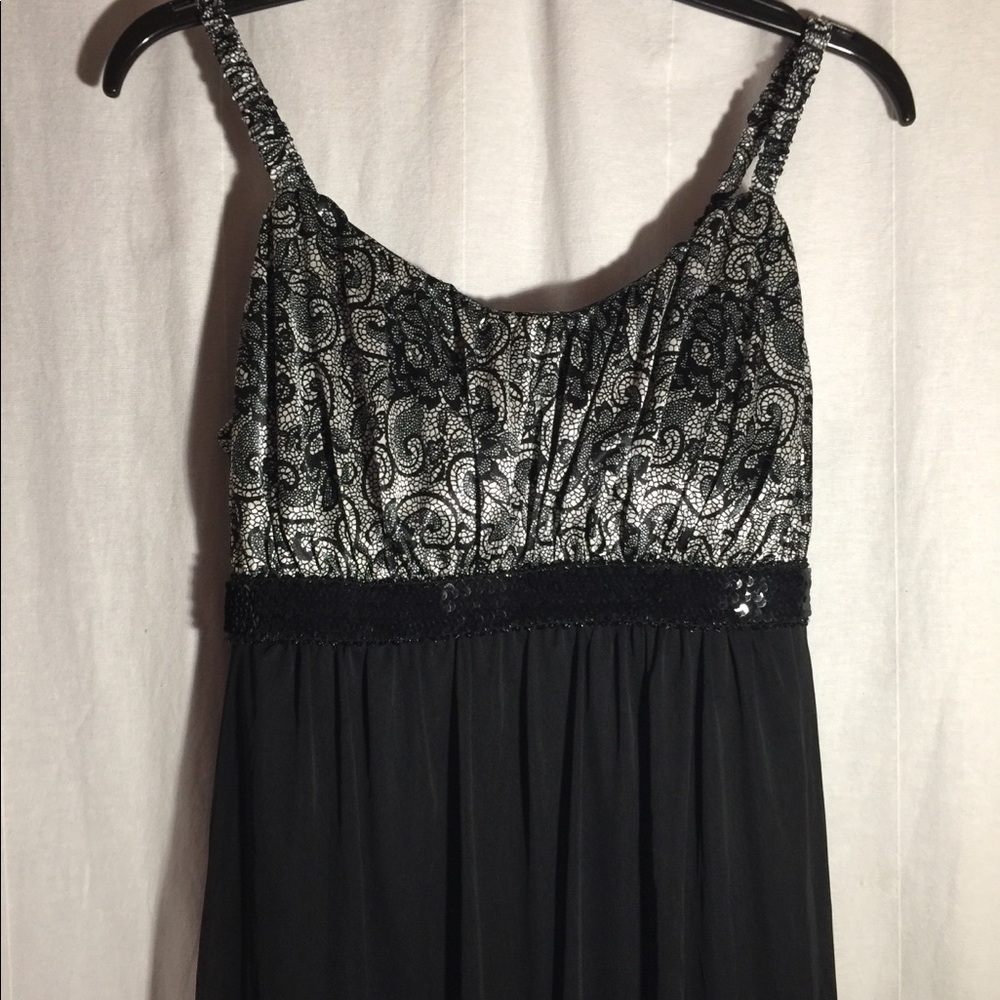 Enfocus women size 16 black and white dress
